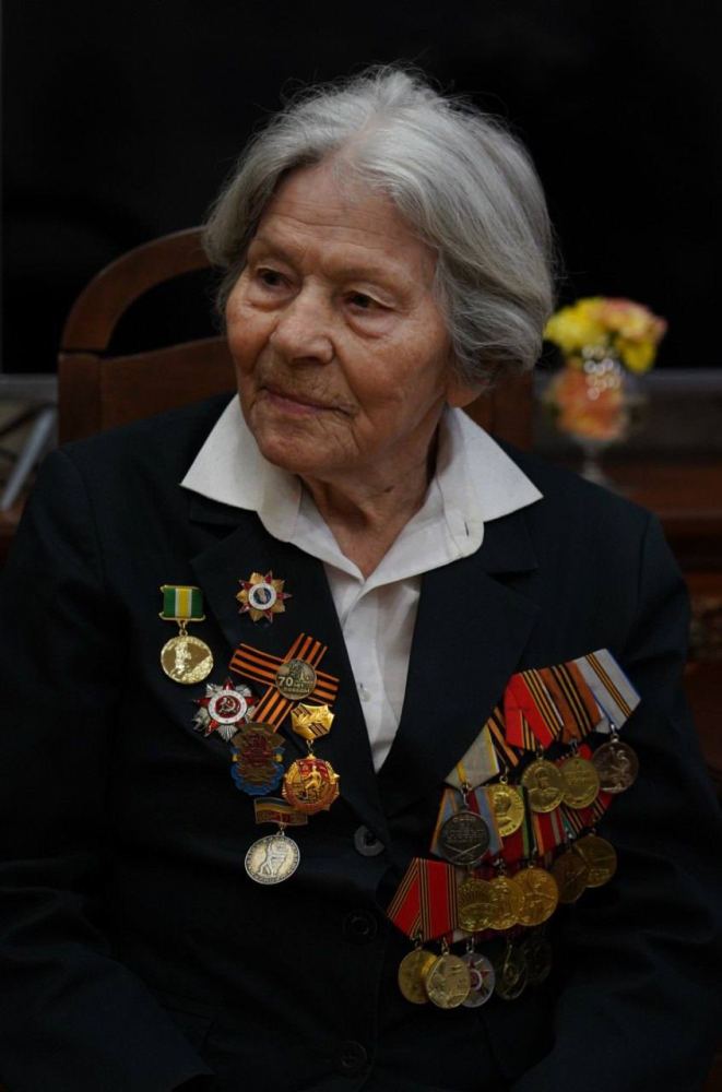 Фото из новости: В единстве — наша сила: сбор для ветеранов ко Дню снятия блокады Ленинграда